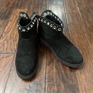 Ugg Riley Stout Women Booties